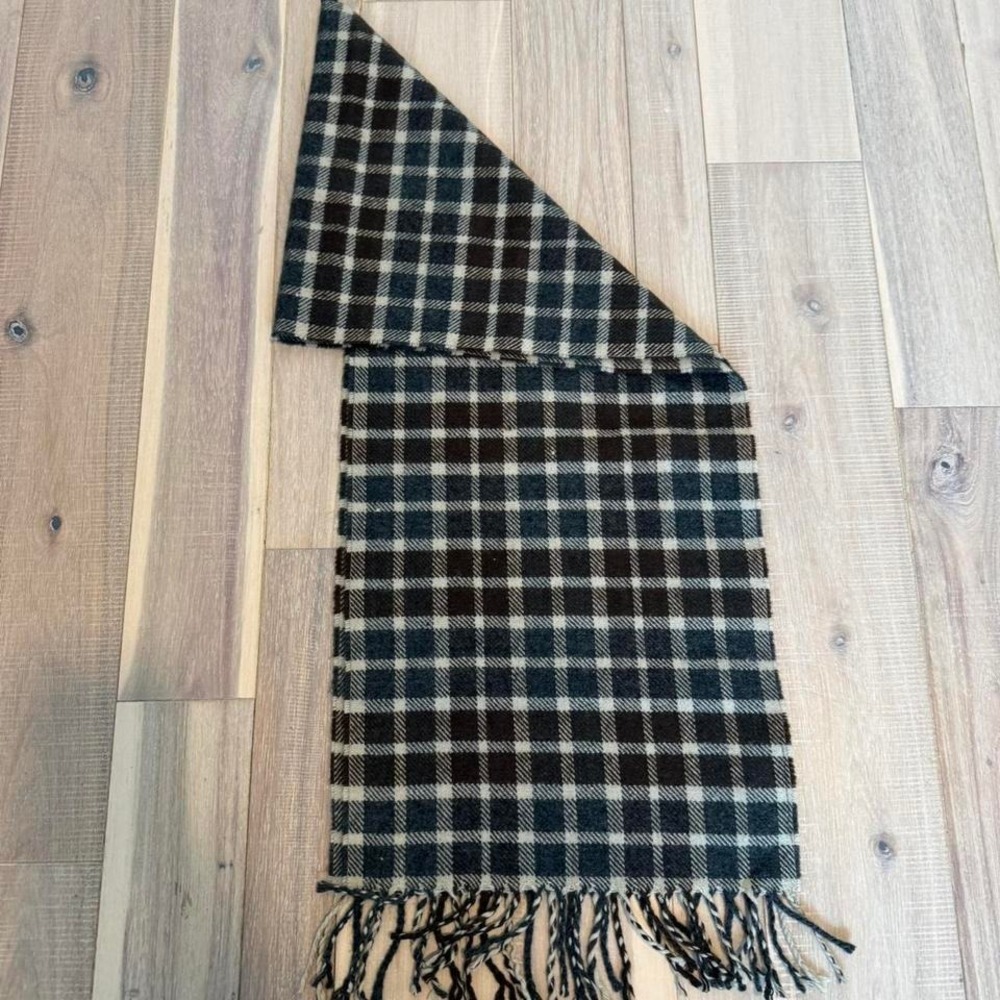 Pierre Cardin black and white plaid scarf #plaid #scarf